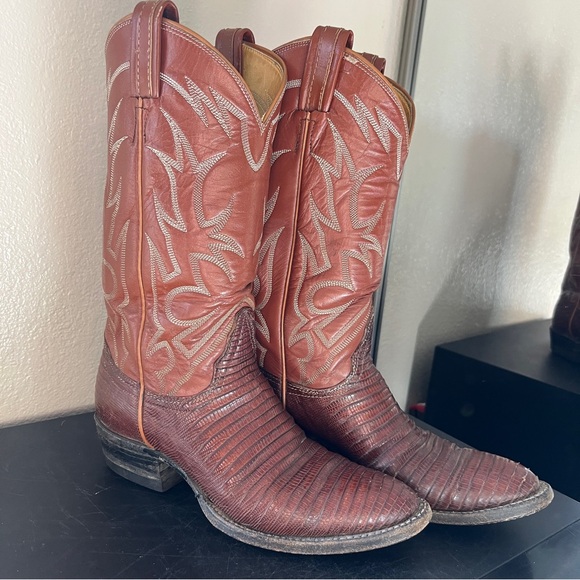 Tony Lama Tan Leather Cowboy Boots - Picture 2 of 8